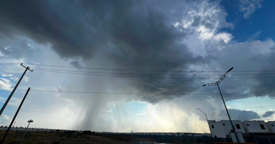 Lluvia sorprende a ciudadanos de Nuevo Laredo; ¿seguirá lloviendo en el puerto fronterizo?