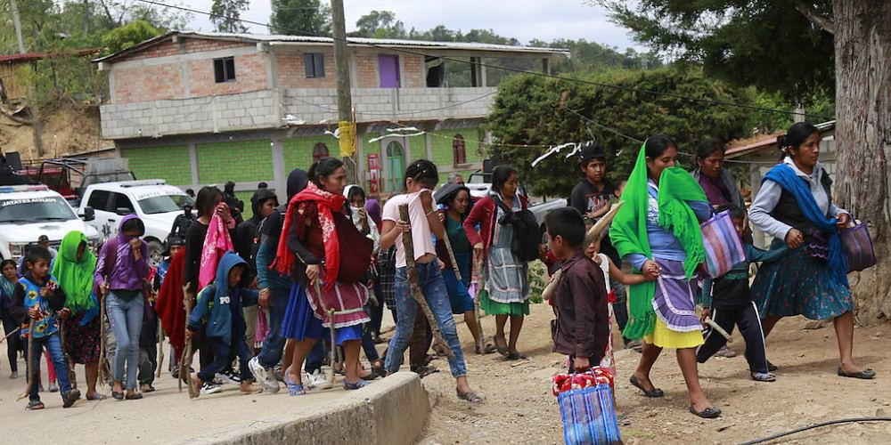 55468244250_25978c62bf_b.jpg Regresan 17 familias a Tula, Guerrero, tras tres meses de violencia y desplazamiento