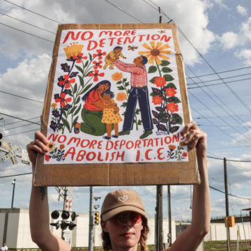 EU buscará a mexicanos que ha deportado para cobrarles multas millonarias