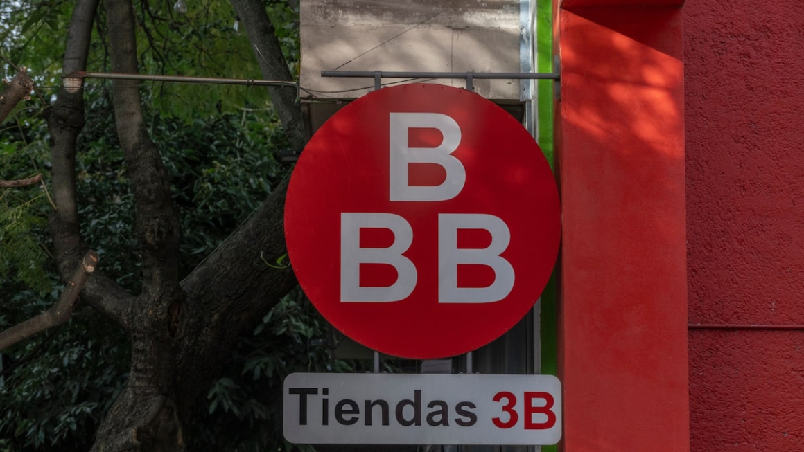 Q25B4U675VFQ3DETPLGR557XOI.jpg Tiendas 3B: ¿hasta dónde irá la prueba de aceptar solo pagos con QR y efectivo?