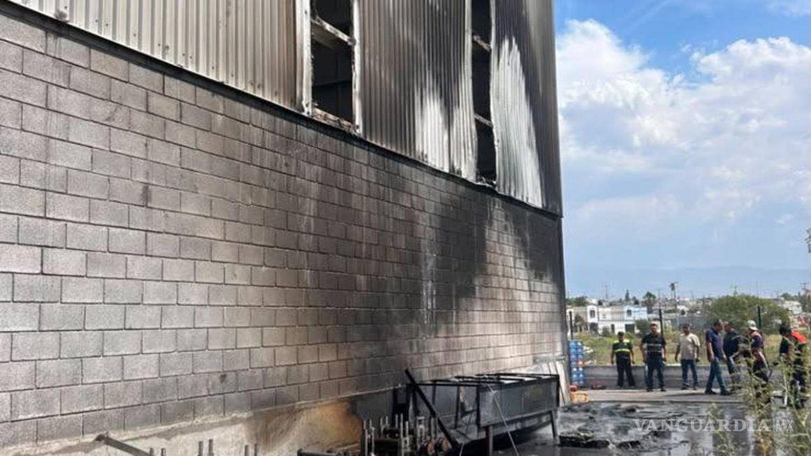 ab3fa19f-760e-44a3-be0c-8afd3282f849_1-16678922_20260821010719.jpg Evacuan a 60 empleados de por incendio en Ramos Arizpe
