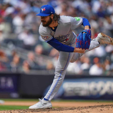 Lleva Cease el juego sin hits al  séptimo inning