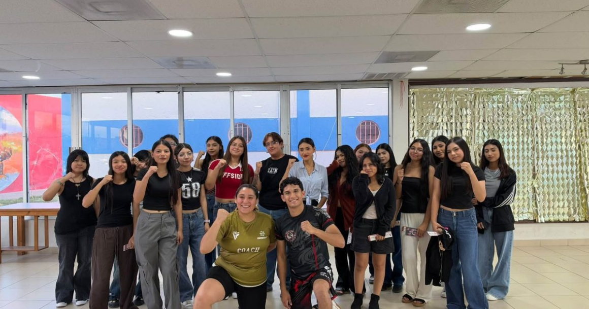 Lleva INMUJER taller de defensa personal a estudiantes universitarias