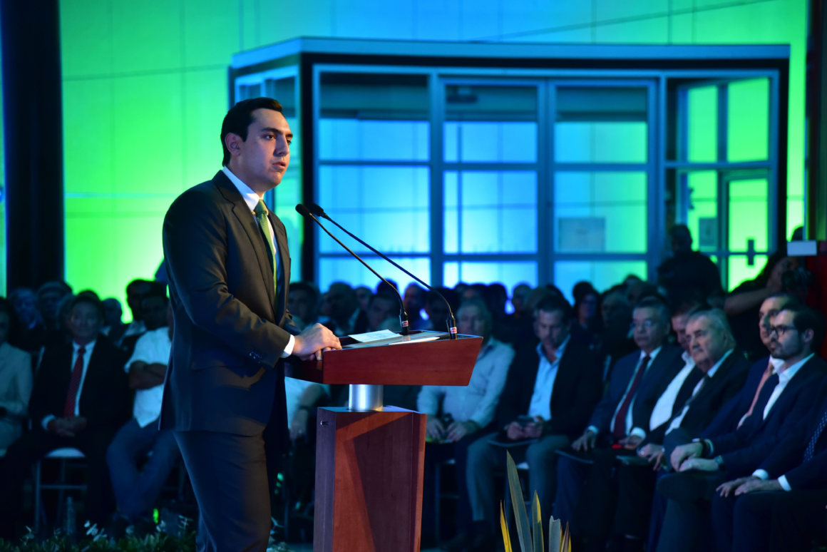 Destaca César Garza inversión histórica en obra para Apodaca