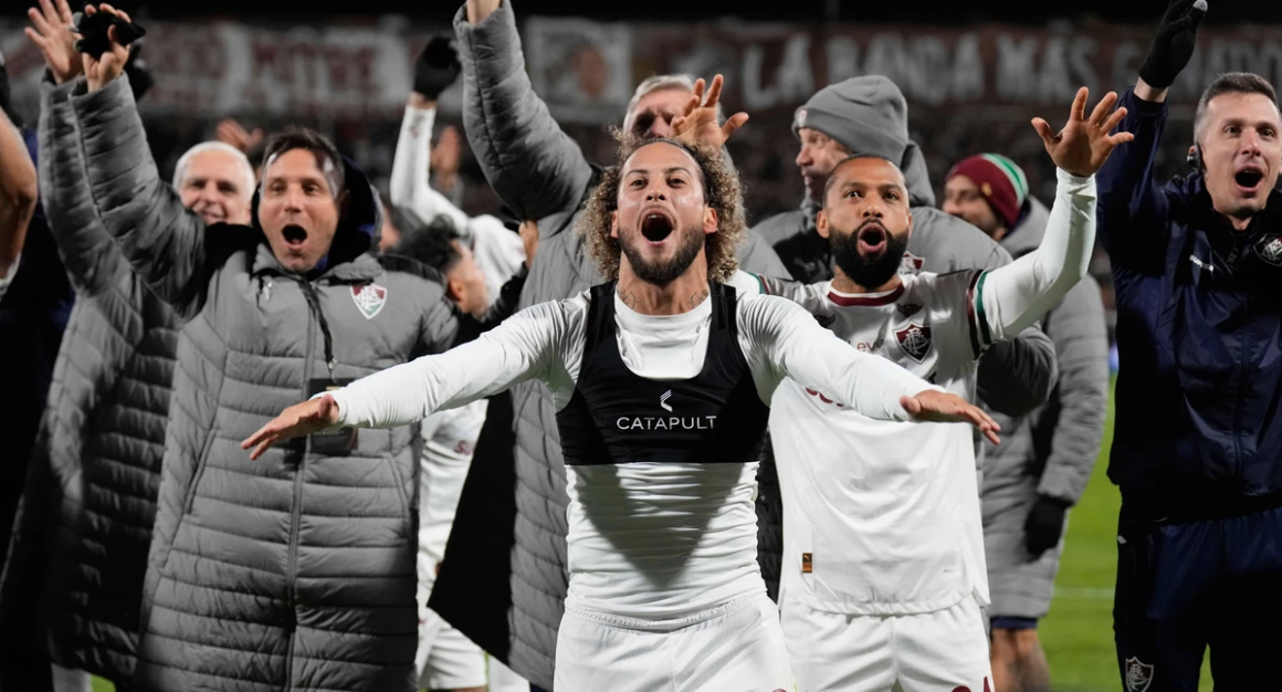 ap26259014394571-749df902-focus-0-0-1200-647.webp Fluminense sufre ante Platense, pero avanza a semifinales de Copa Libertadores