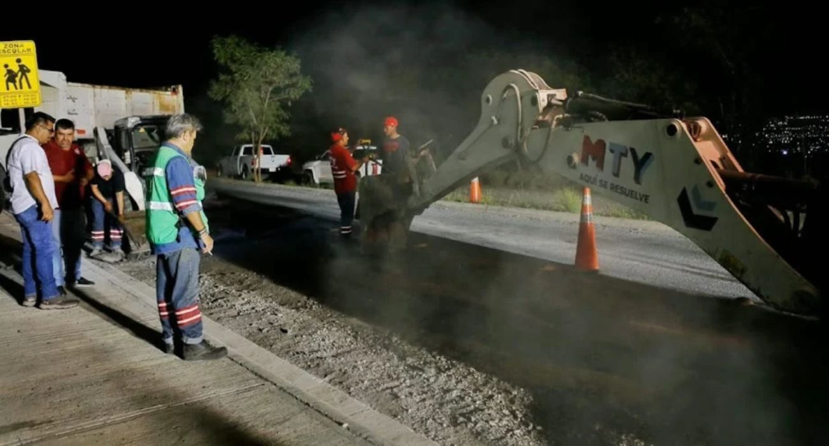 Municipio de Monterrey repara 1,800 metros cuadrados de asfalto